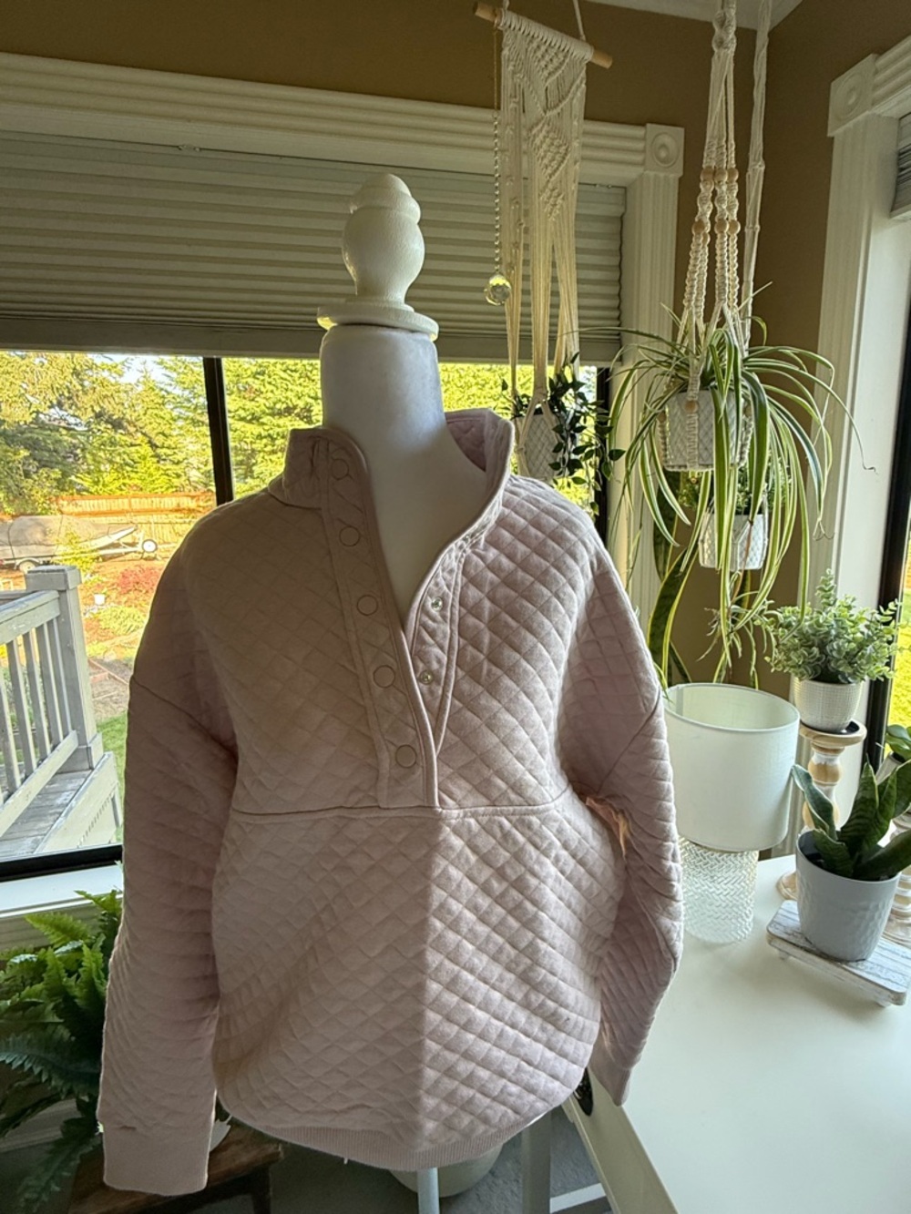 Banana Republic Quilted Pullover in Dusty Rose